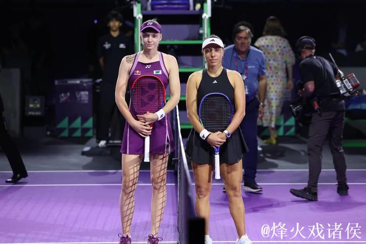 首进年终总决赛争冠战!莱巴金娜2-1逆转佩古拉 首进年终总决赛争冠战!莱巴金娜2-1逆转佩古拉