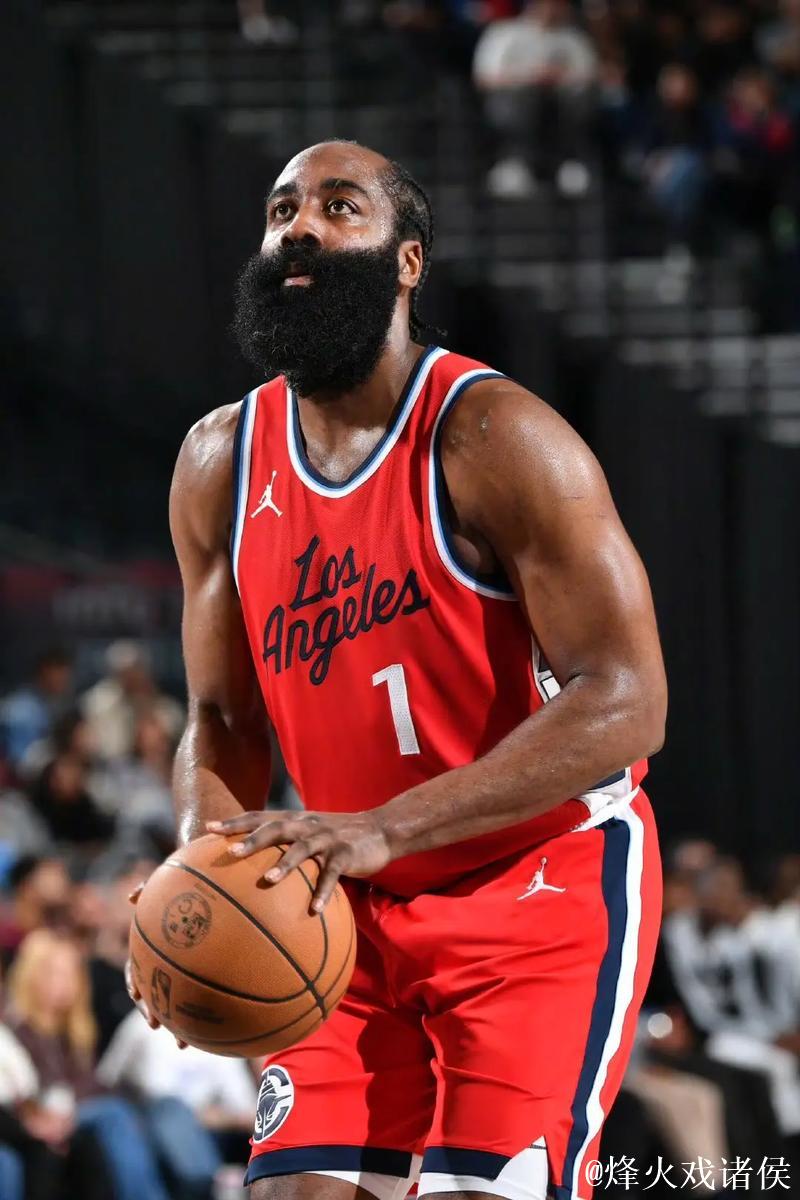 KD35分太阳险胜76人5连胜 快船逆转马刺止连败