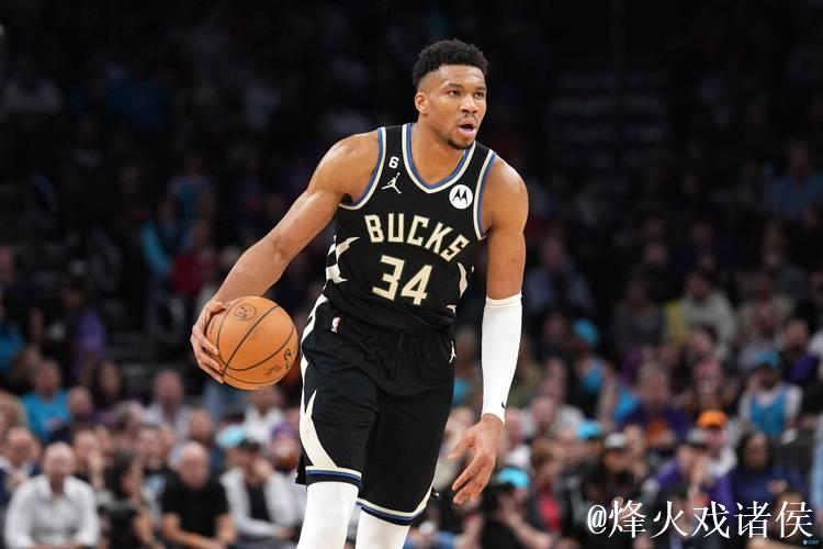 字母哥30+12助雄鹿翻盘步行者 马刺36分狂胜快船